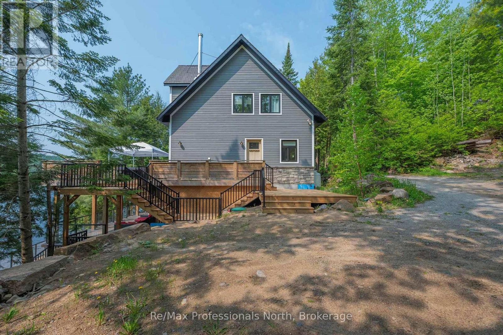 1024 Albert Lane W, Algonquin Highlands, Ontario P0E 1E0 - Photo 5 - X12202285