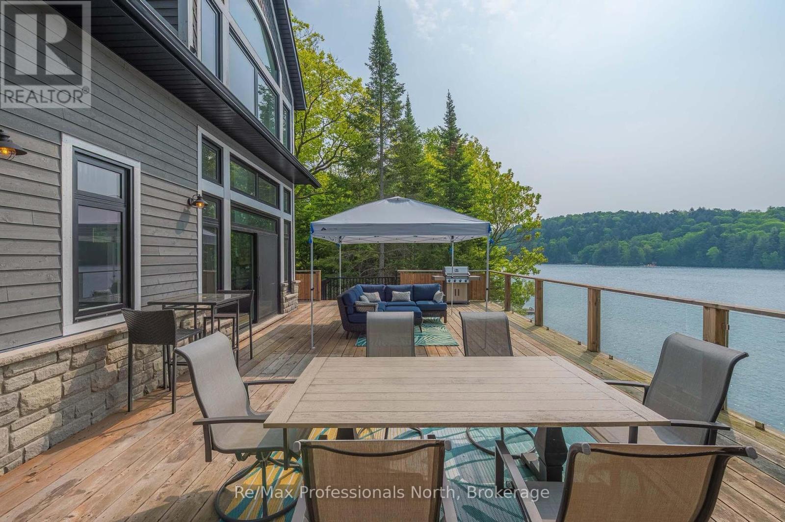 1024 Albert Lane W, Algonquin Highlands, Ontario P0E 1E0 - Photo 9 - X12202285