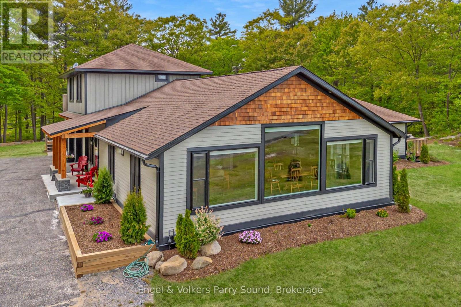 49 Regency Drive, Seguin, Ontario  P2A 0B2 - Photo 2 - X12202308