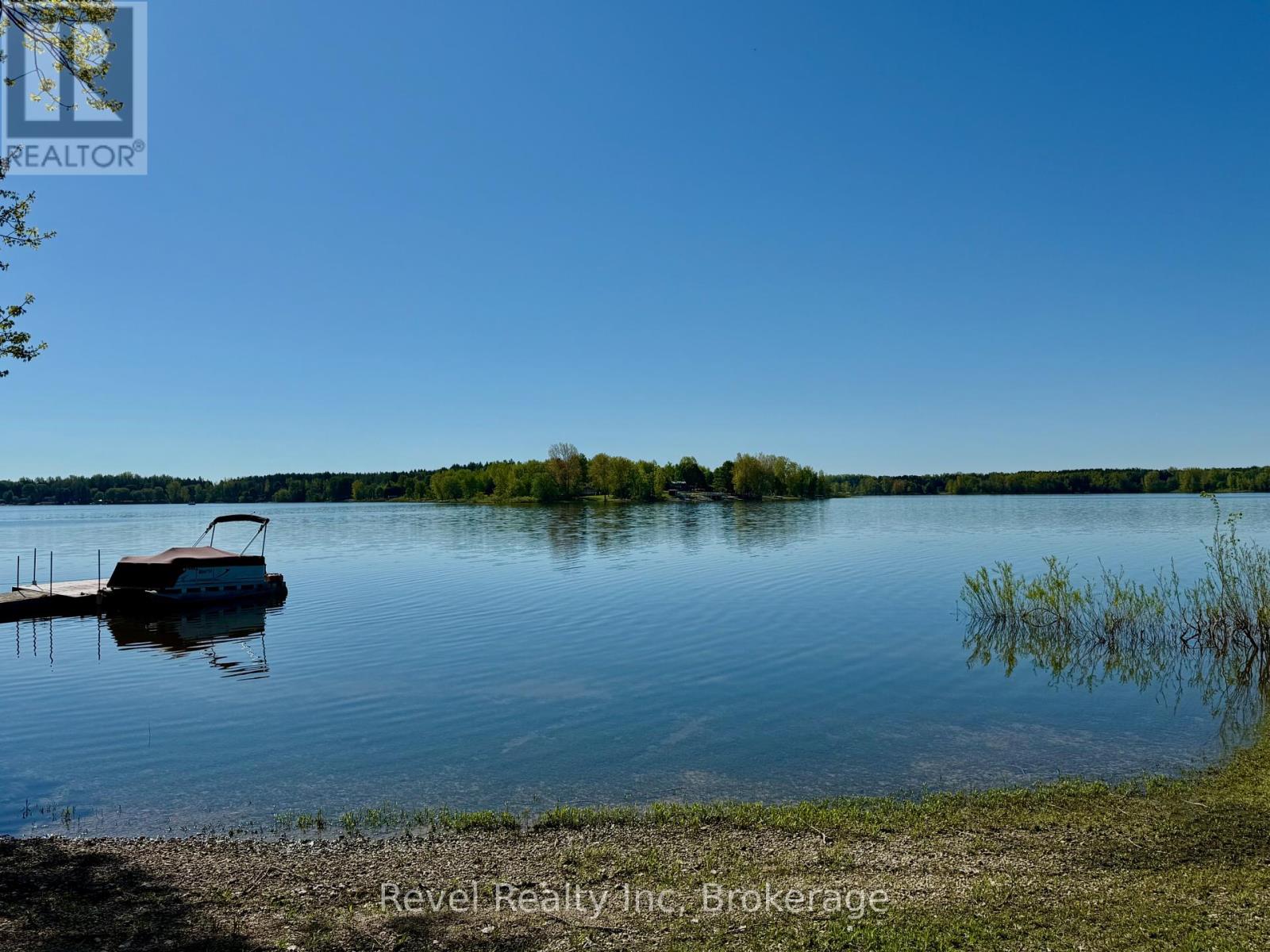 554 ROAD 5 S, Mapleton, Ontario