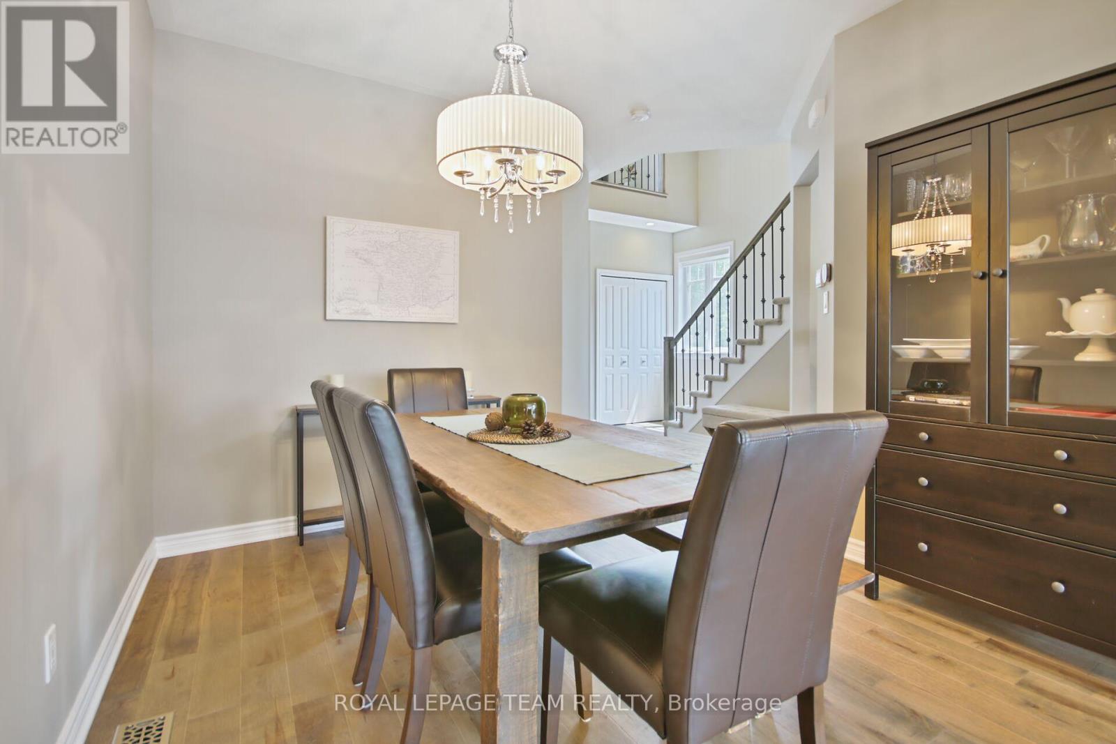 254 Celtic Ridge Crescent, Ottawa, Ontario  K2W 0C3 - Photo 13 - X12202227