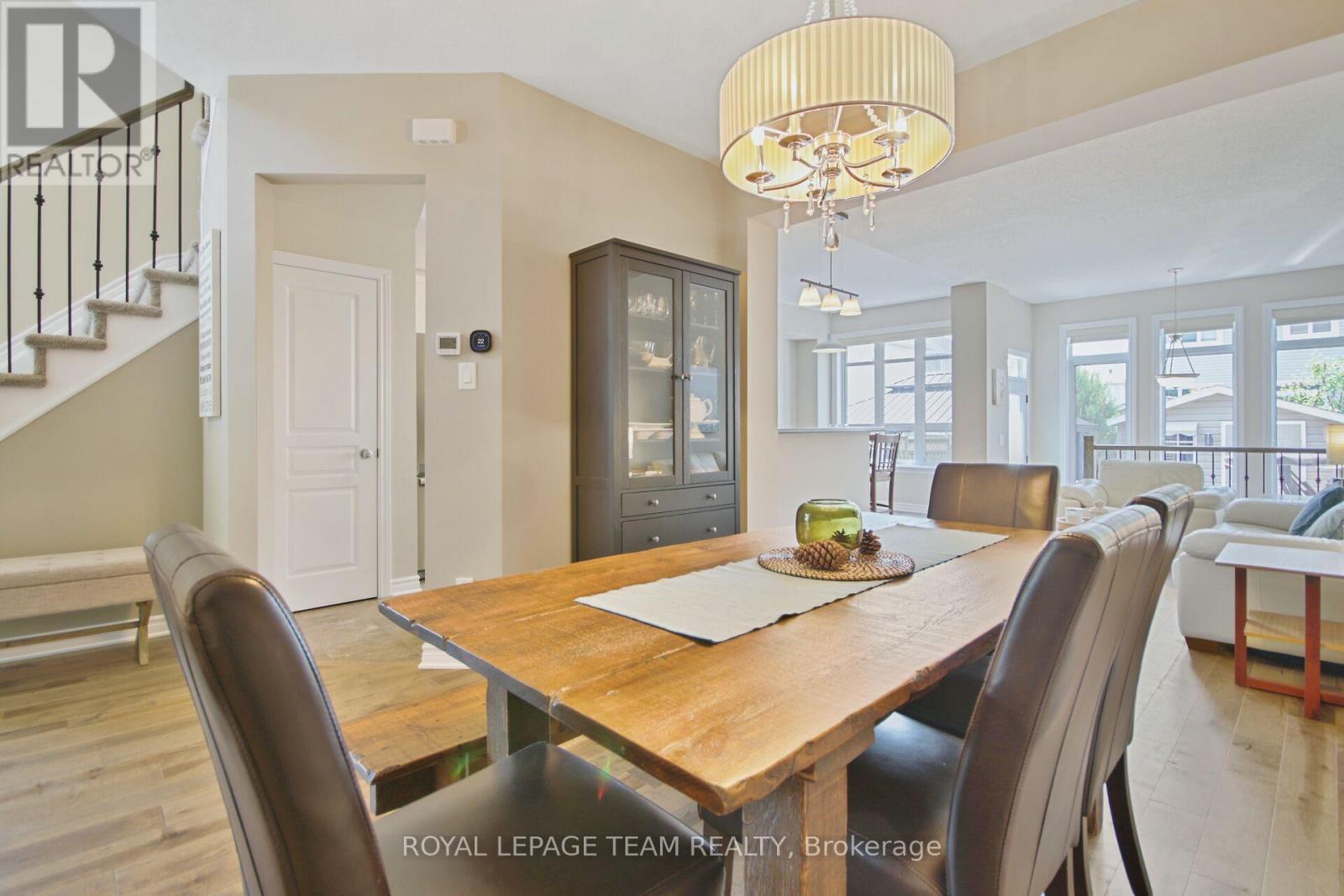 254 Celtic Ridge Crescent, Ottawa, Ontario  K2W 0C3 - Photo 14 - X12202227