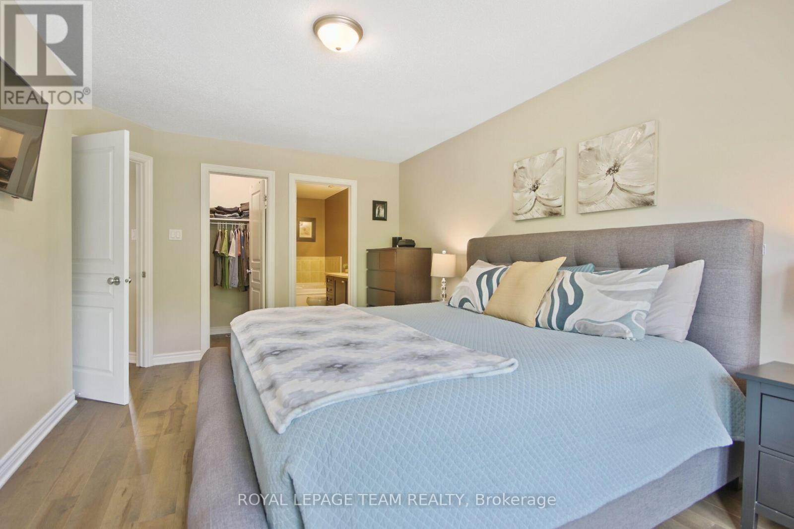 254 Celtic Ridge Crescent, Ottawa, Ontario  K2W 0C3 - Photo 21 - X12202227