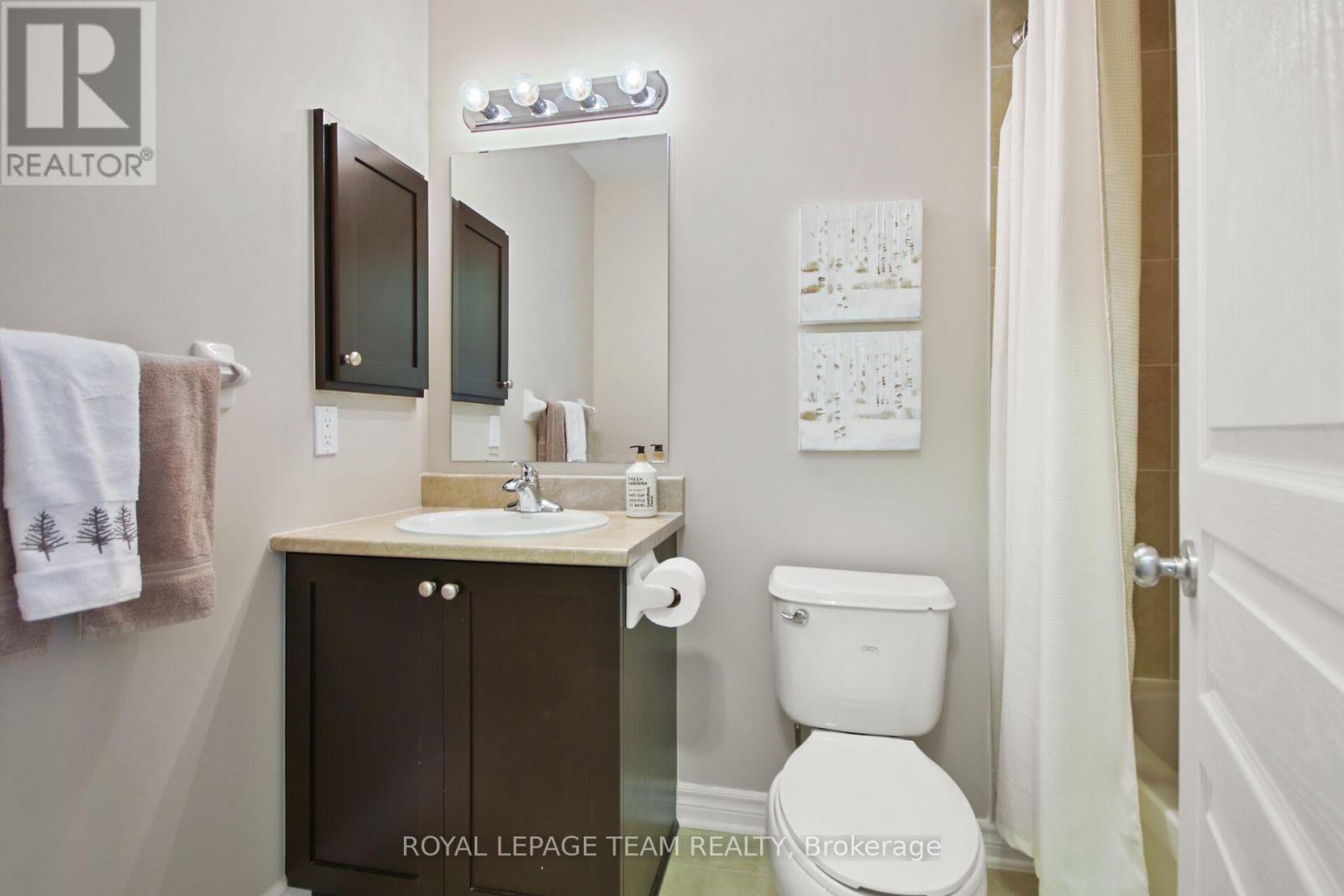 254 Celtic Ridge Crescent, Ottawa, Ontario  K2W 0C3 - Photo 29 - X12202227
