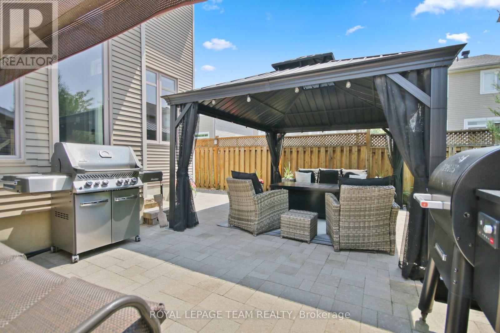 254 Celtic Ridge Crescent, Ottawa, Ontario  K2W 0C3 - Photo 37 - X12202227