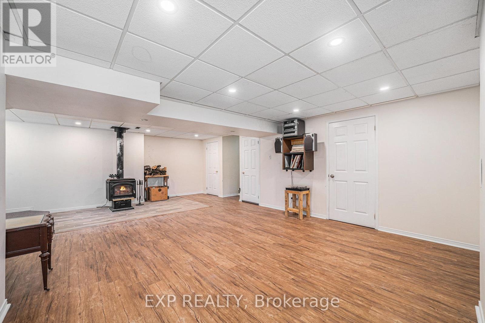 215 St Thomas Road, Russell, Ontario  K0A 3H0 - Photo 19 - X12202249
