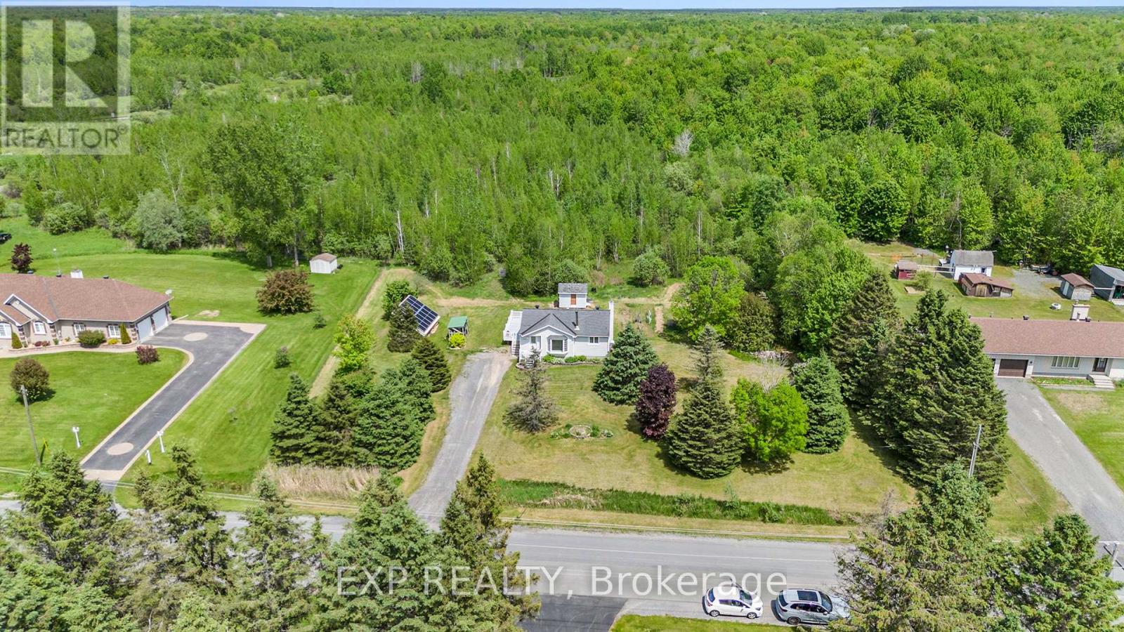 215 St Thomas Road, Russell, Ontario  K0A 3H0 - Photo 29 - X12202249