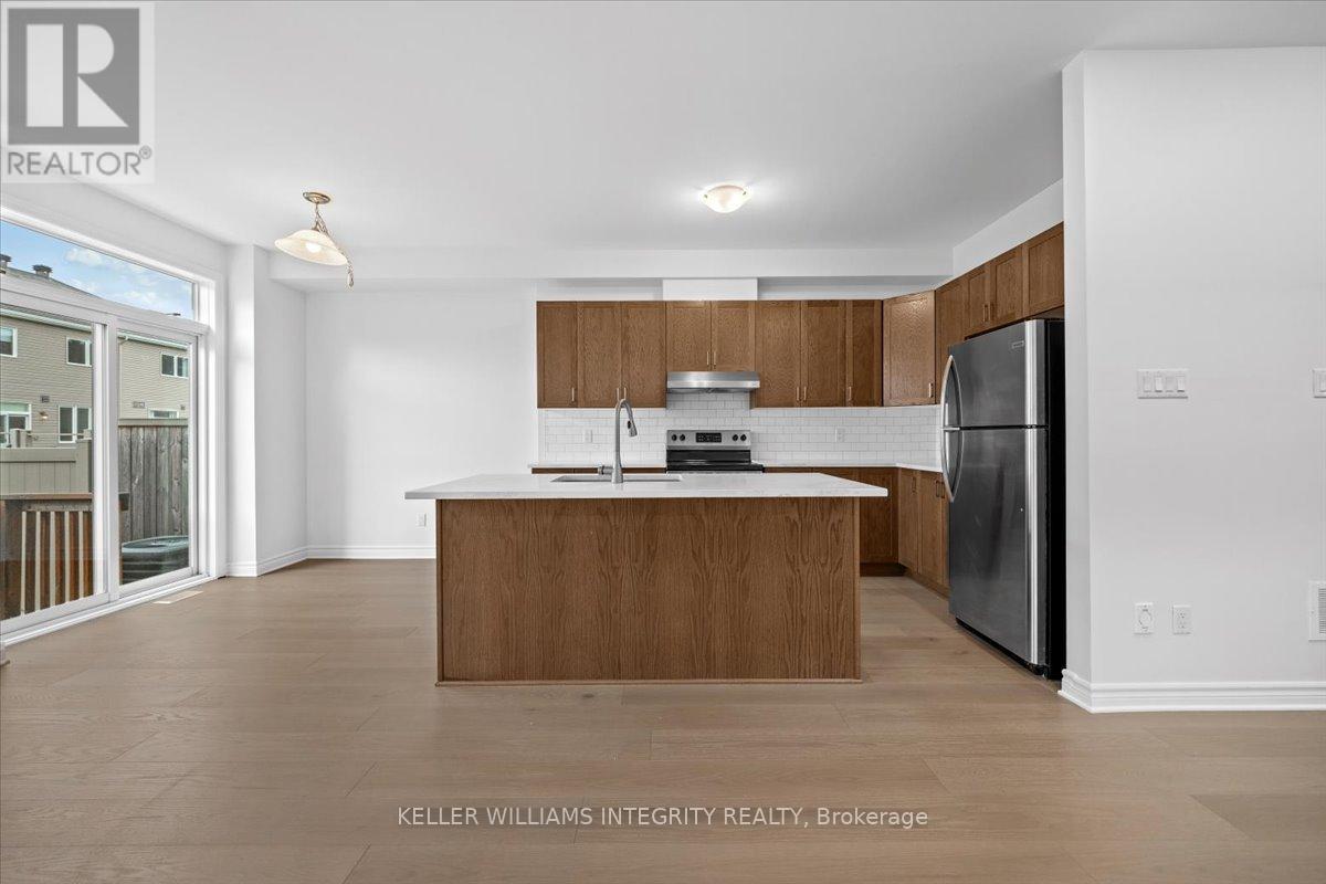 602 Geranium Walk, Ottawa, Ontario  K2S 2J6 - Photo 8 - X12202298