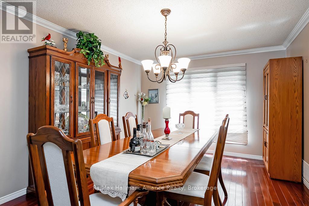 1151 Manor Road, Oakville, Ontario  L6M 1G3 - Photo 10 - W12202338