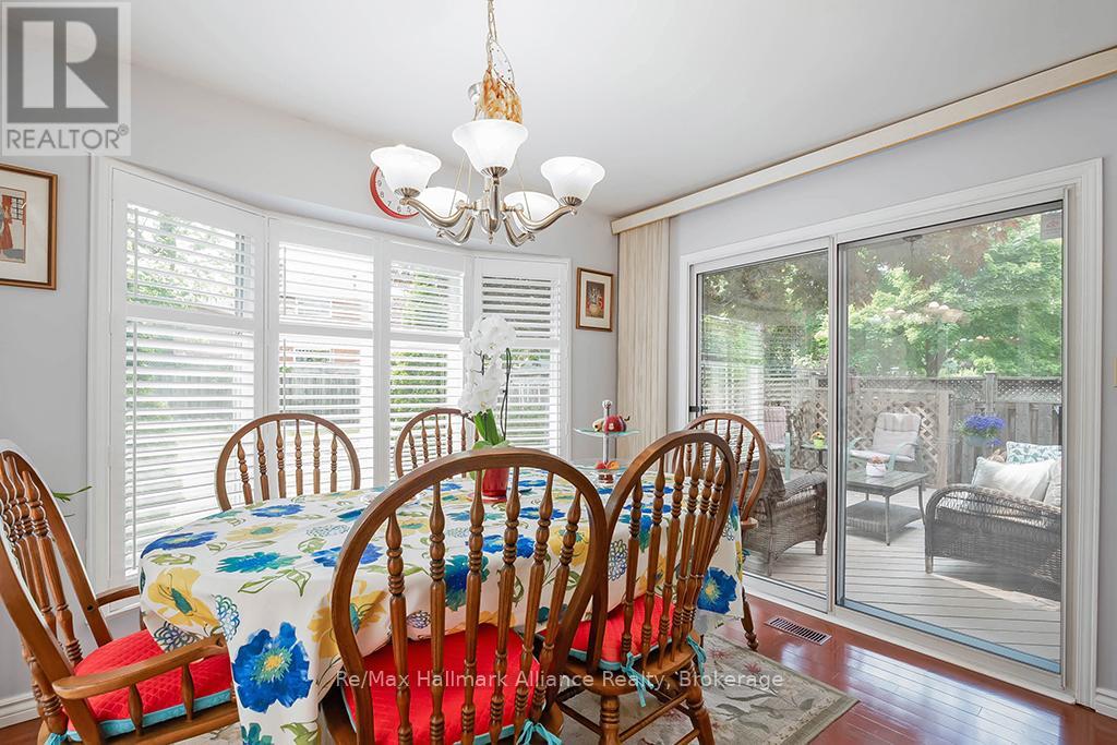1151 Manor Road, Oakville, Ontario  L6M 1G3 - Photo 16 - W12202338