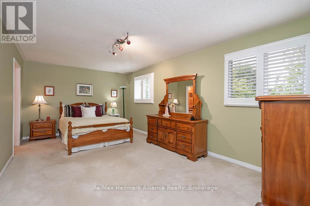 1151 Manor Road, Oakville, Ontario  L6M 1G3 - Photo 19 - W12202338