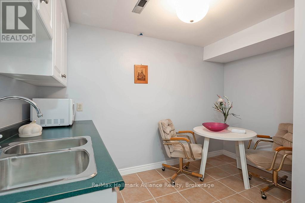 1151 Manor Road, Oakville, Ontario  L6M 1G3 - Photo 30 - W12202338