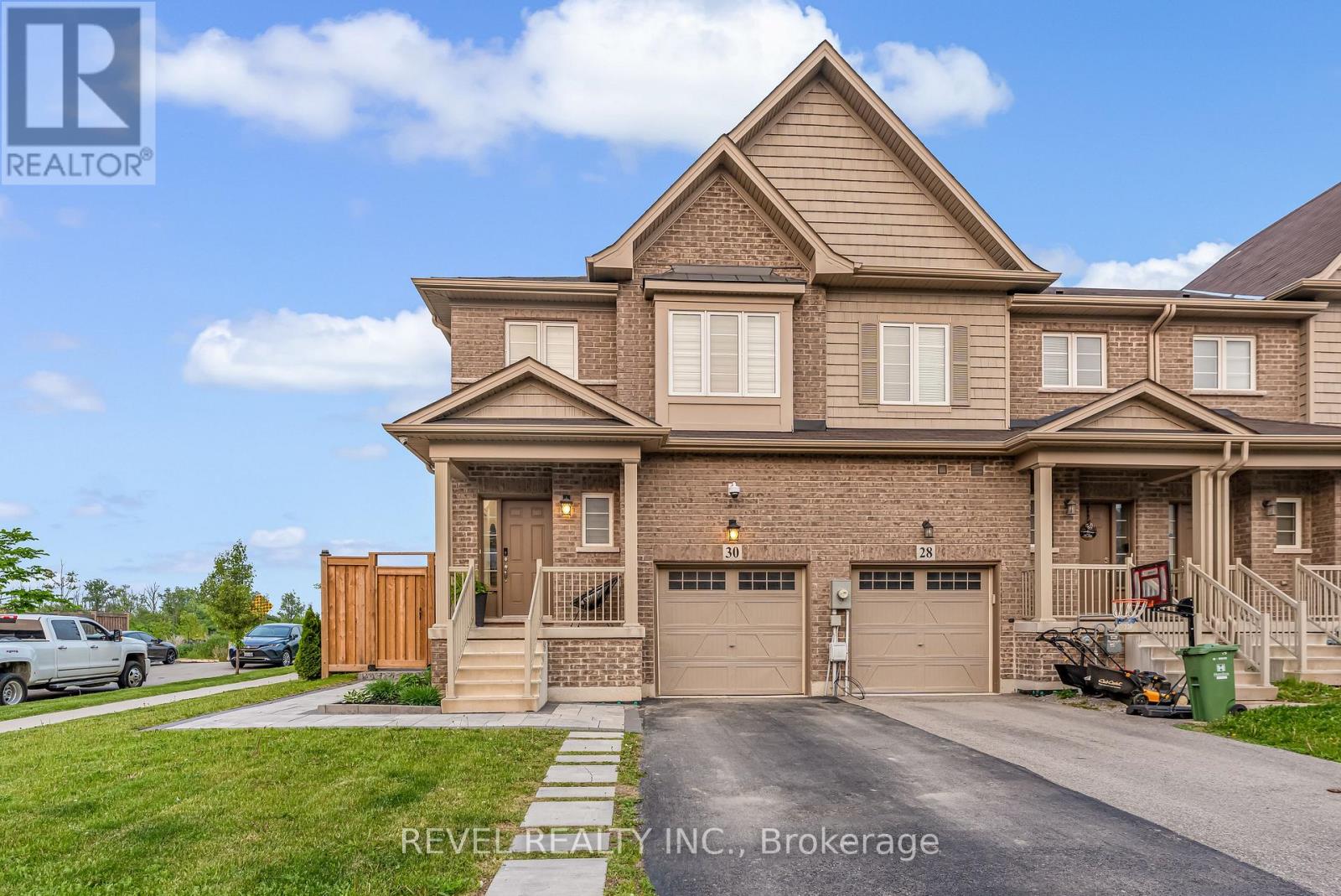 30 BRADBURY ROAD, Hamilton, Ontario