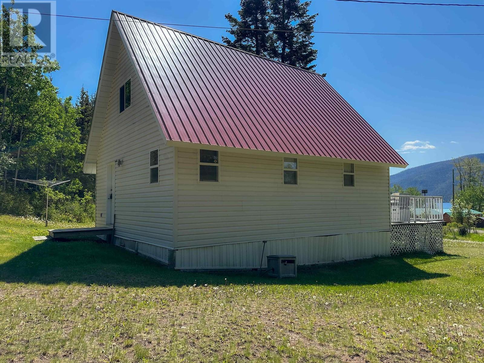 2800 Francois Lake Road, Fraser Lake, British Columbia  V0J 1S0 - Photo 4 - R3012104