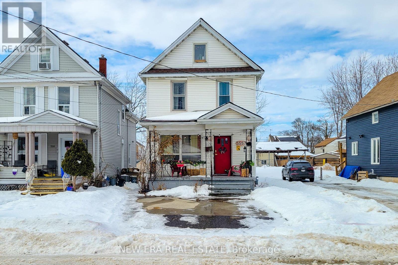 5557 Mcgrail Avenue, Niagara Falls, Ontario  L2G 3R2 - Photo 1 - X12202136