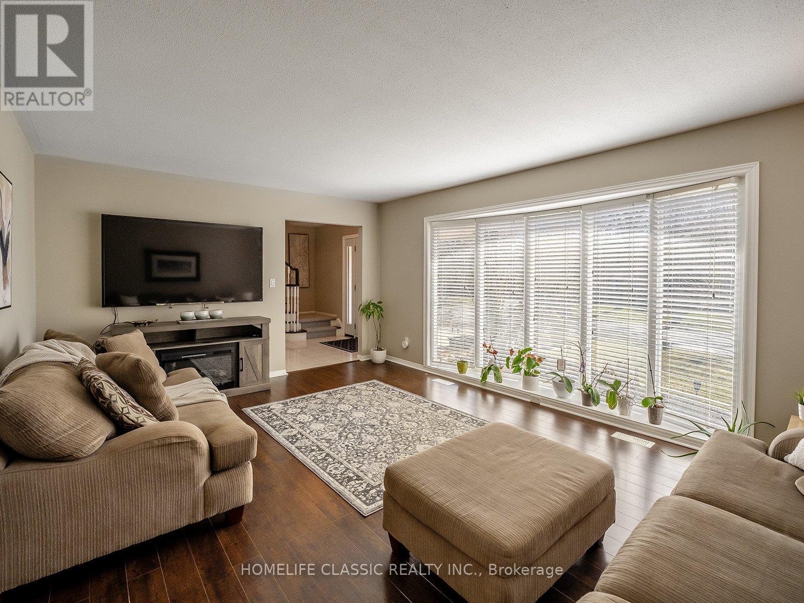 62 Terrace Drive, Hamilton (Dundas), Ontario  L9H 3X2 - Photo 8 - X12202140