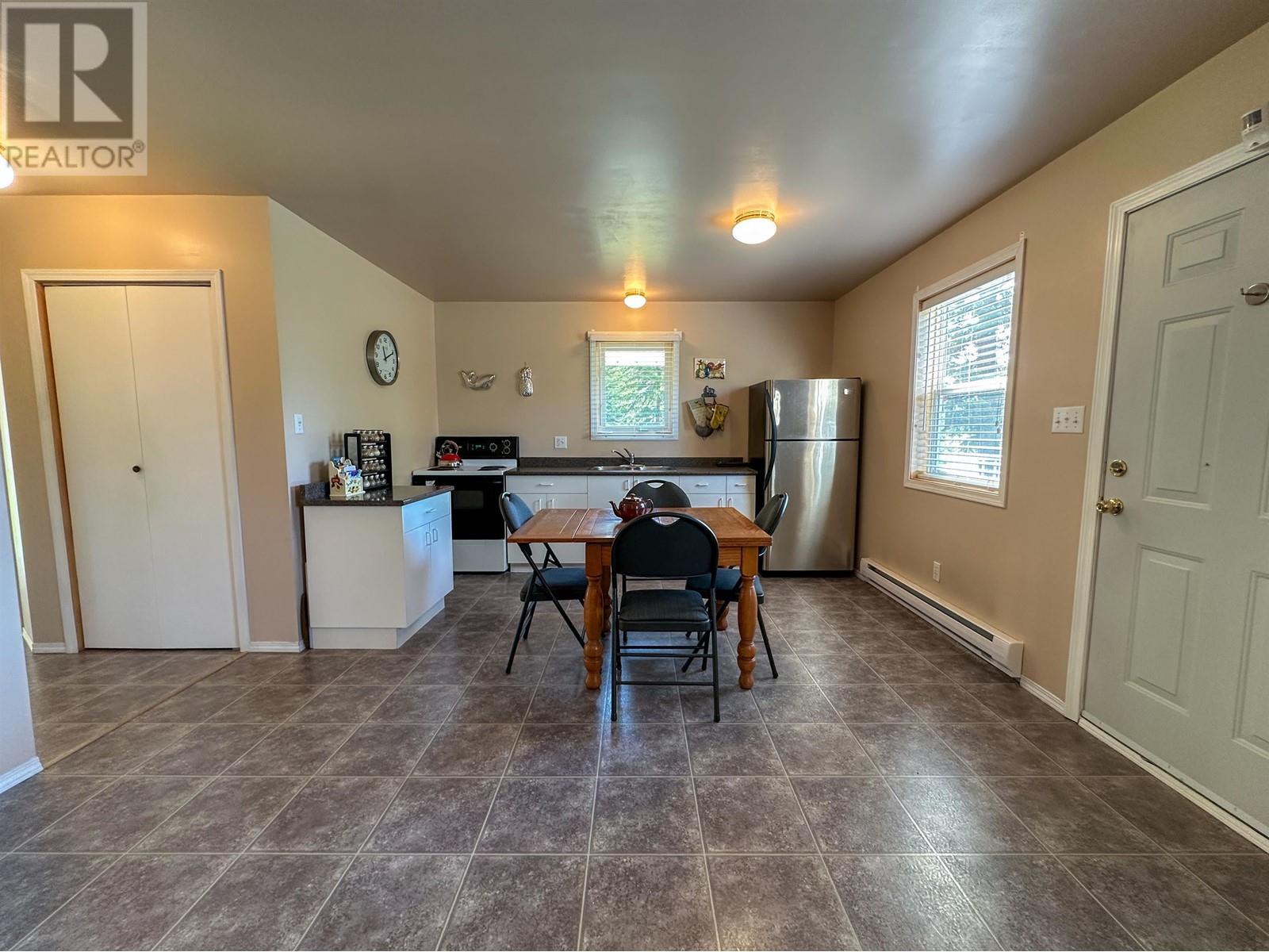 2800 Francois Lake Road, Fraser Lake, British Columbia  V0J 1S0 - Photo 12 - R3012104