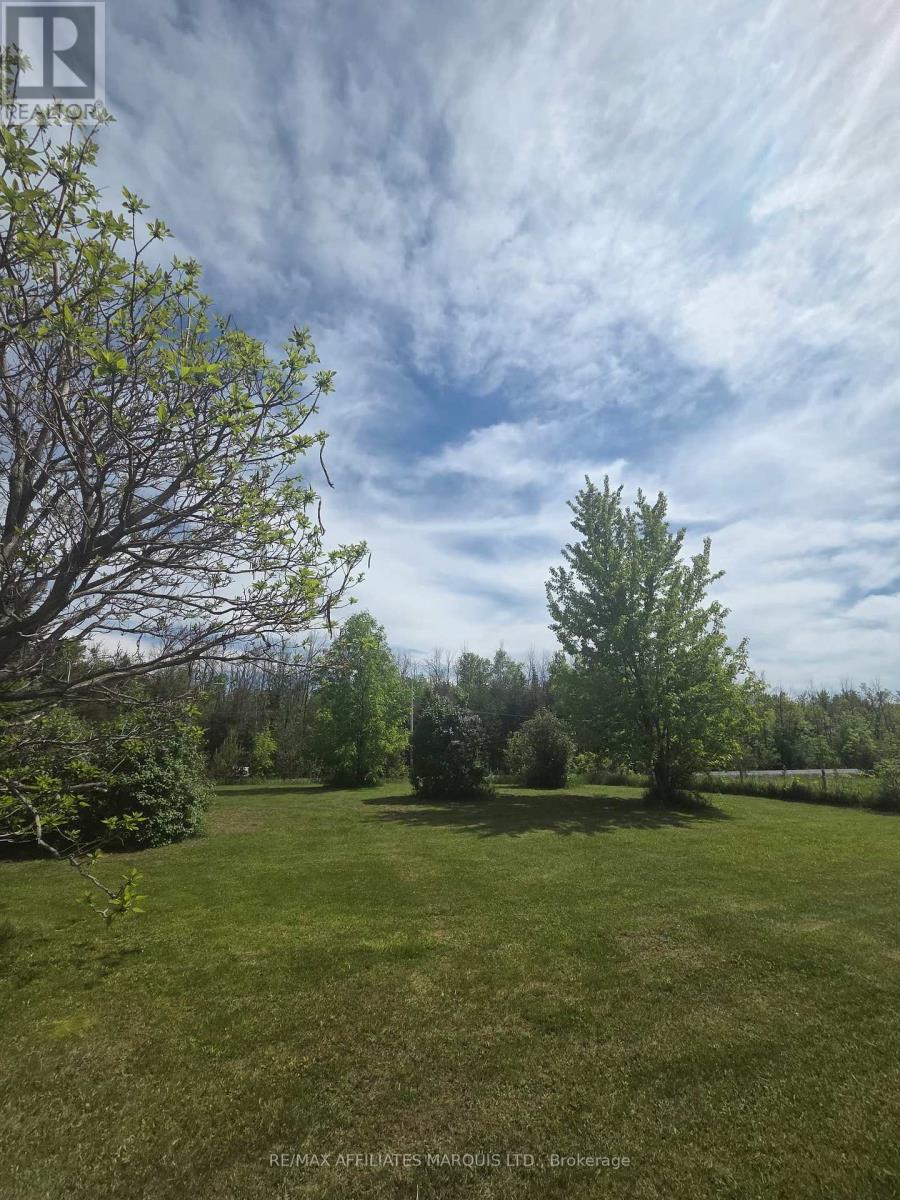 4239 County Rd 11 Road, South Stormont, Ontario  K7R 3L2 - Photo 49 - X12158075