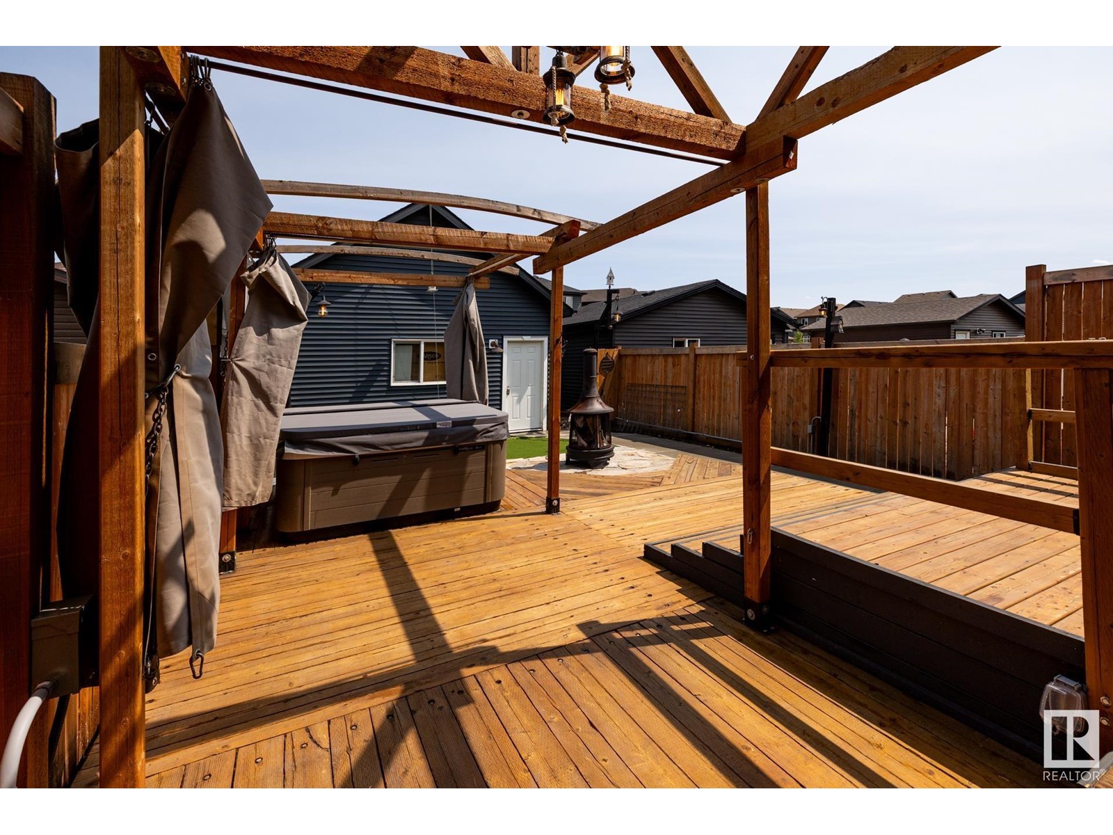2047 Graydon Hill Cr Sw, Edmonton, Alberta  T6W 4C5 - Photo 38 - E4440858
