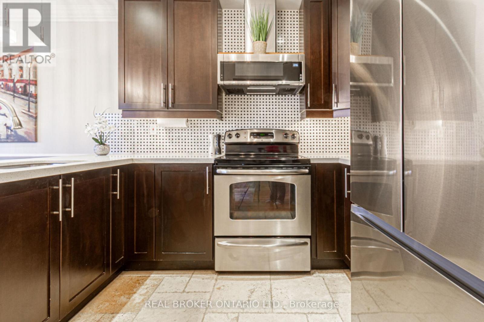 18 - 1522 Lancaster Drive, Oakville (Fa Falgarwood), Ontario  L6H 2Z2 - Photo 12 - W12064808