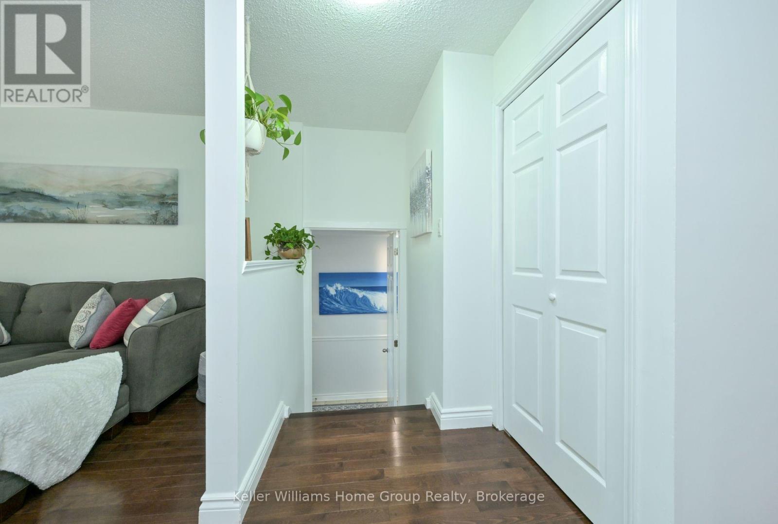 286 Whitehead Crescent, Caledon, Ontario  L7E 3Y1 - Photo 4 - W12199014