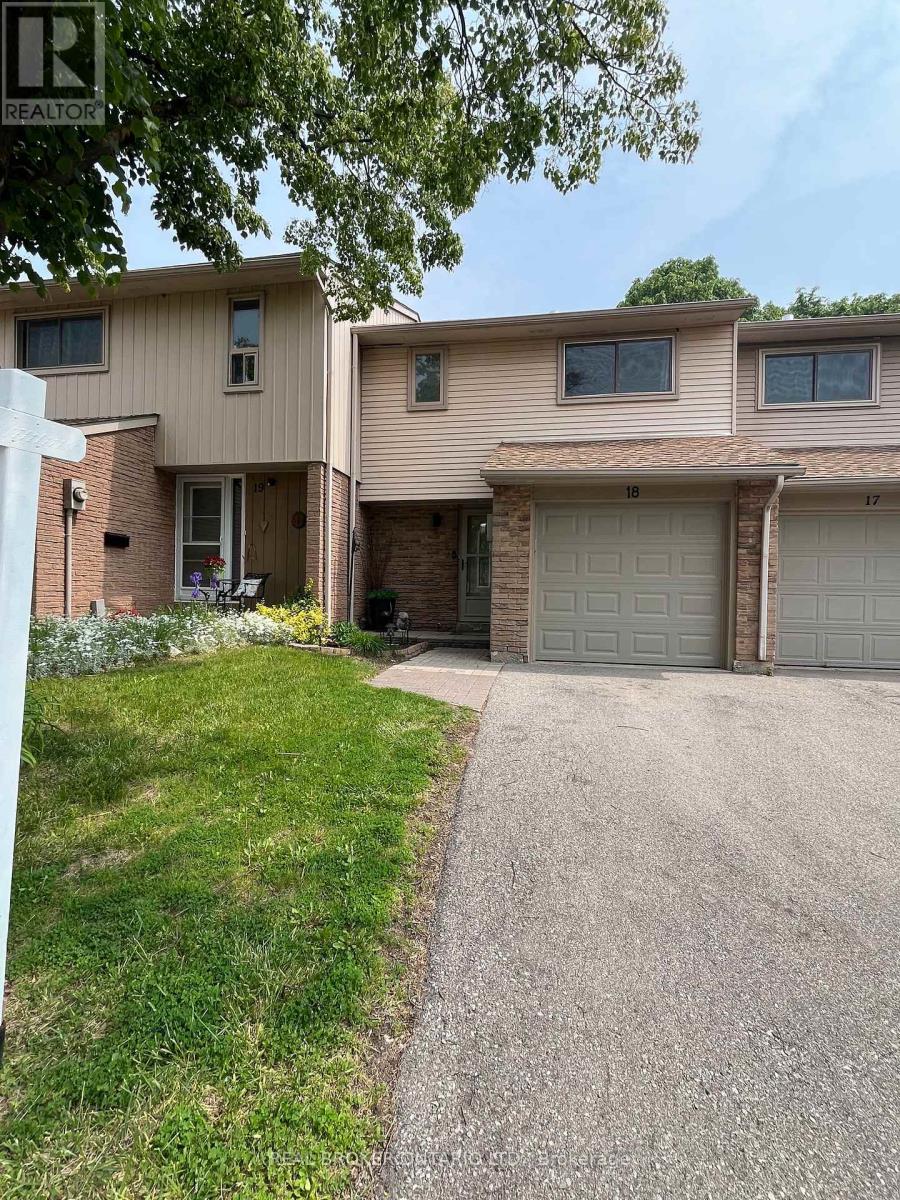 Property at 18 - 1522 LANCASTER DRIVE image 2