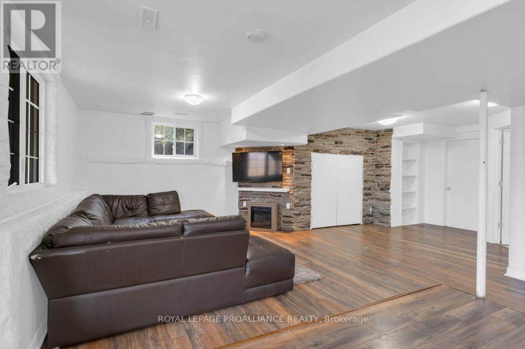 48 Fleming Road, Quinte West, Ontario  K8V 6P7 - Photo 28 - X12202208