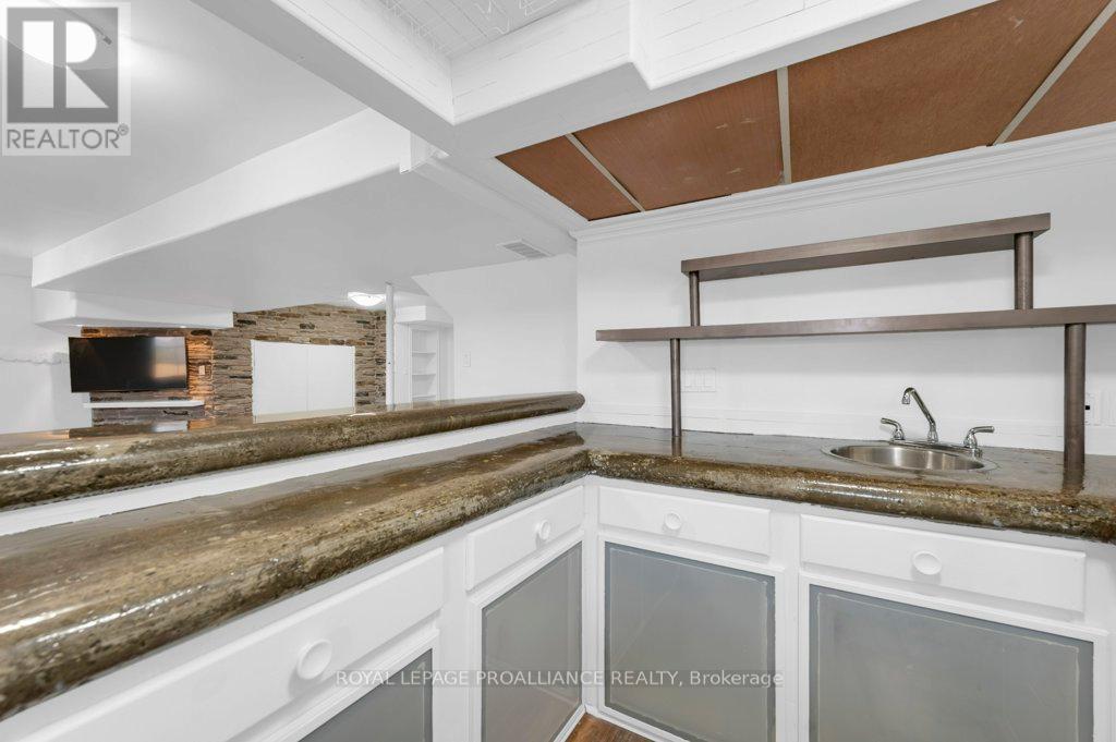 48 Fleming Road, Quinte West, Ontario  K8V 6P7 - Photo 30 - X12202208