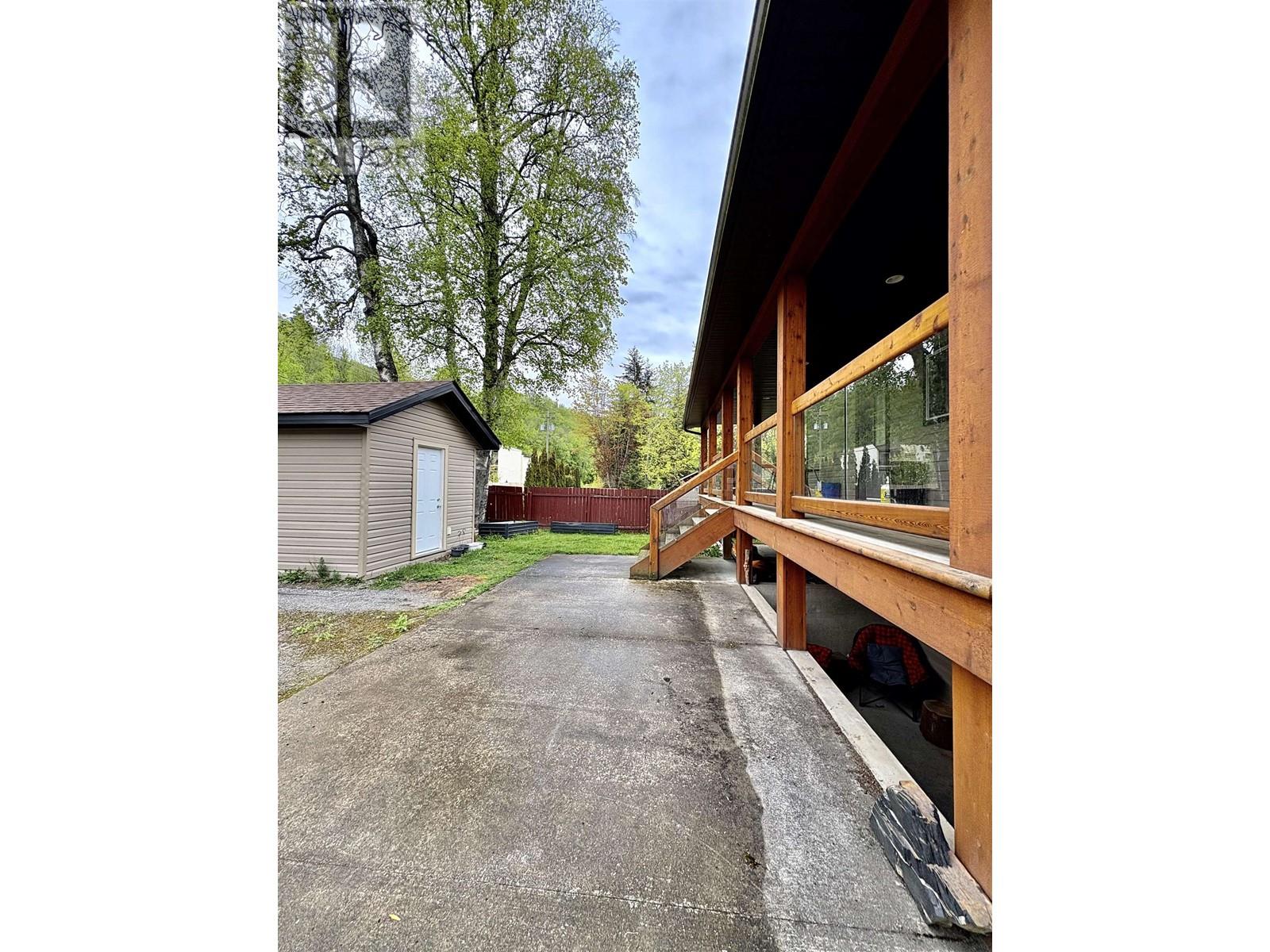 4518 Park Avenue, Terrace, British Columbia  V8G 1V1 - Photo 1 - R3010859