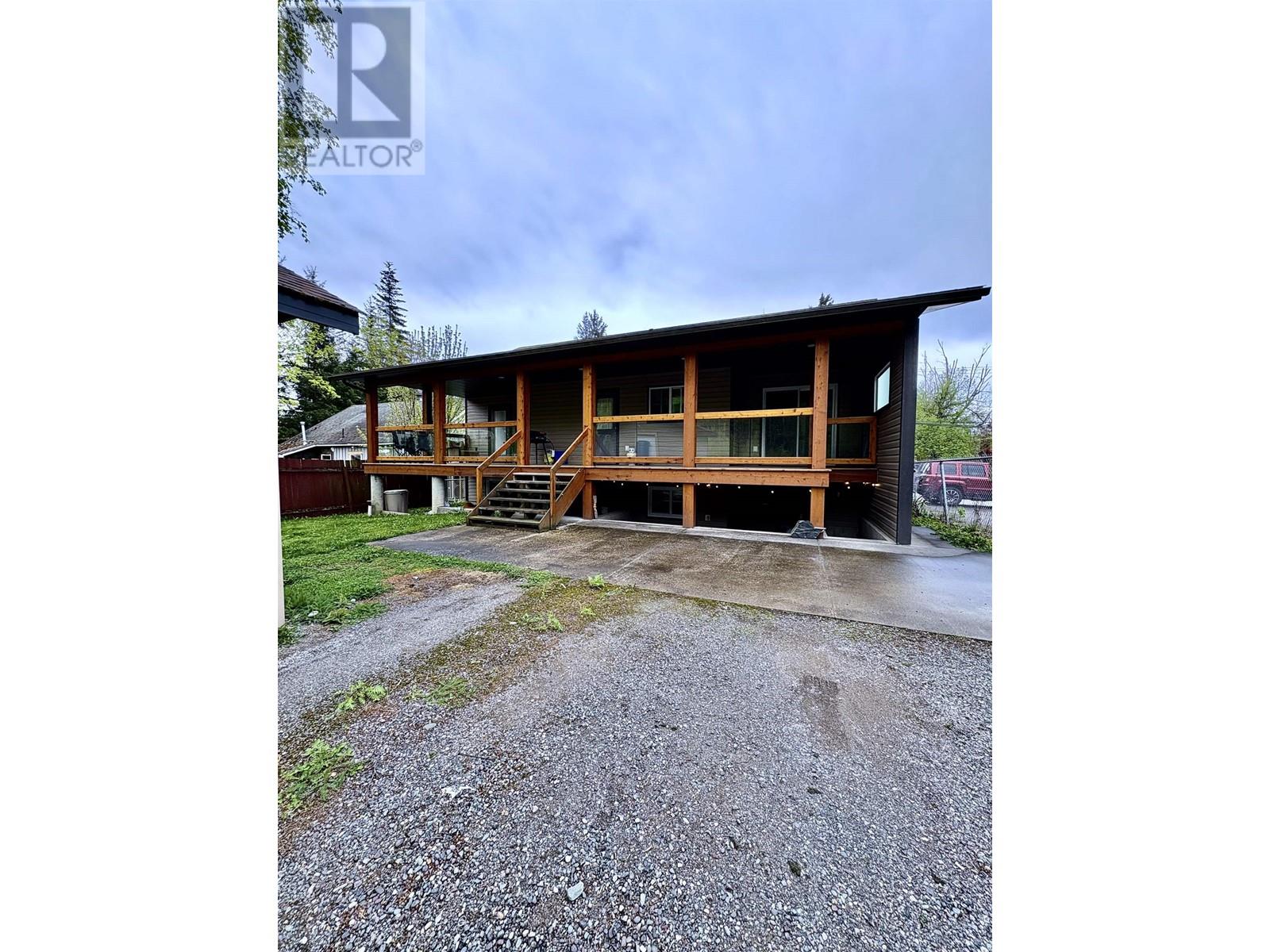 4518 Park Avenue, Terrace, British Columbia  V8G 1V1 - Photo 2 - R3010859