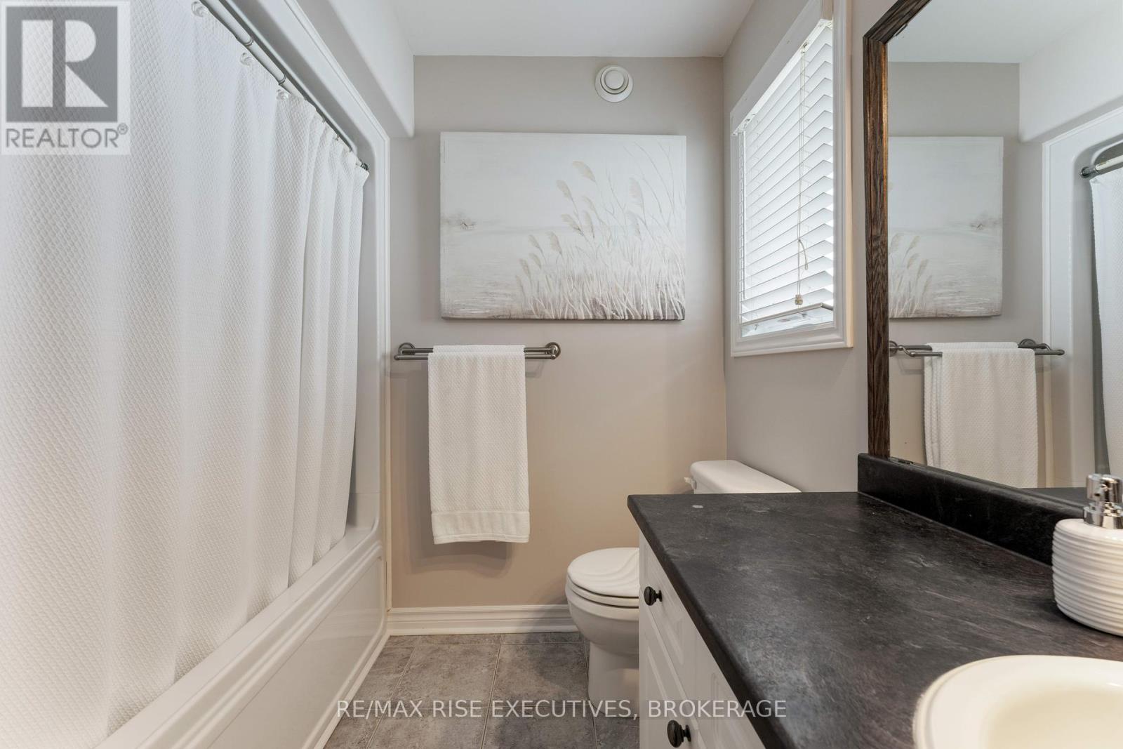 138 Speers Boulevard, Loyalist (Amherstview), Ontario  K7N 1Y7 - Photo 13 - X12202497