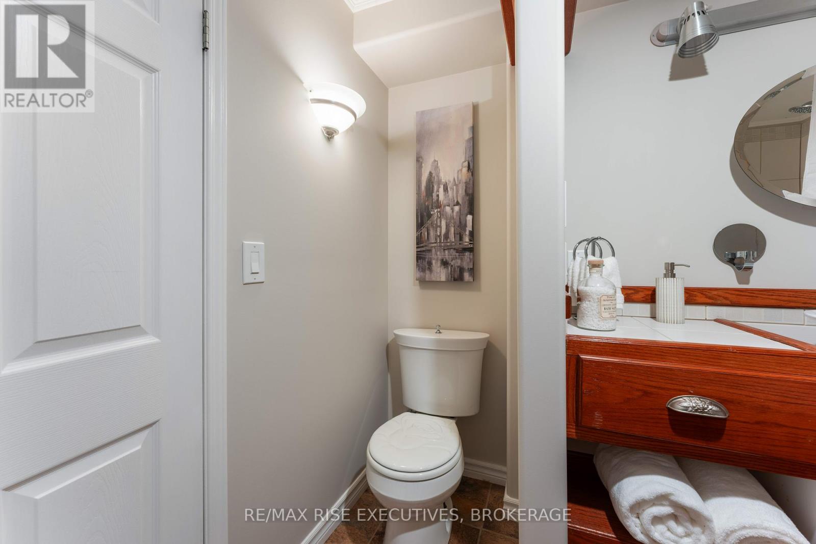 138 Speers Boulevard, Loyalist (Amherstview), Ontario  K7N 1Y7 - Photo 32 - X12202497