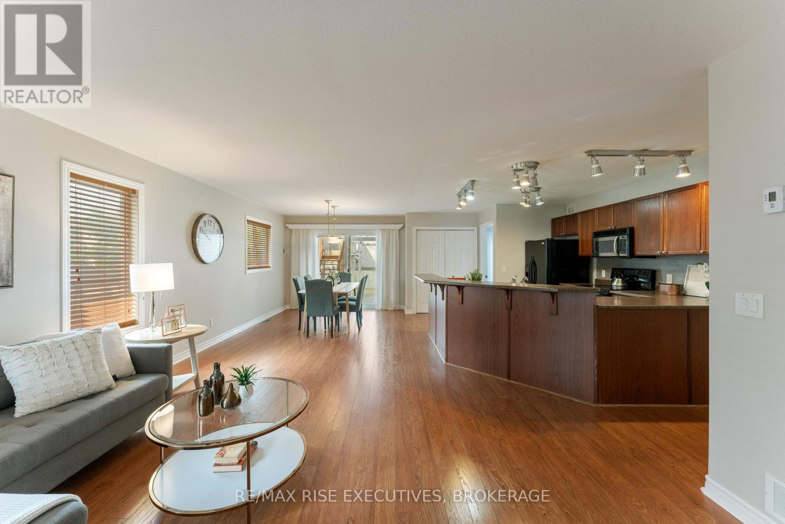 138 Speers Boulevard, Loyalist, Ontario  K7N 1Y7 - Photo 5 - X12202497