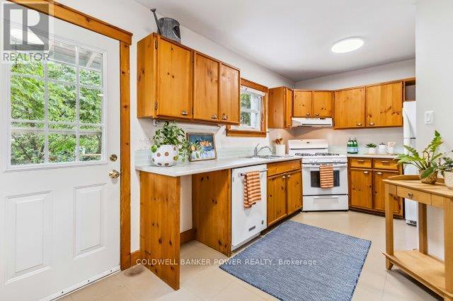 Photo 11 of 50 for 77 Becher Street