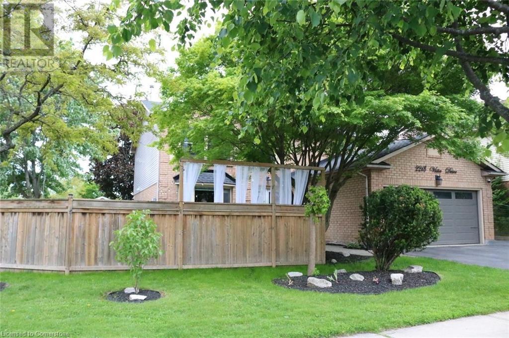 2218 VISTA Drive, Burlington, Ontario