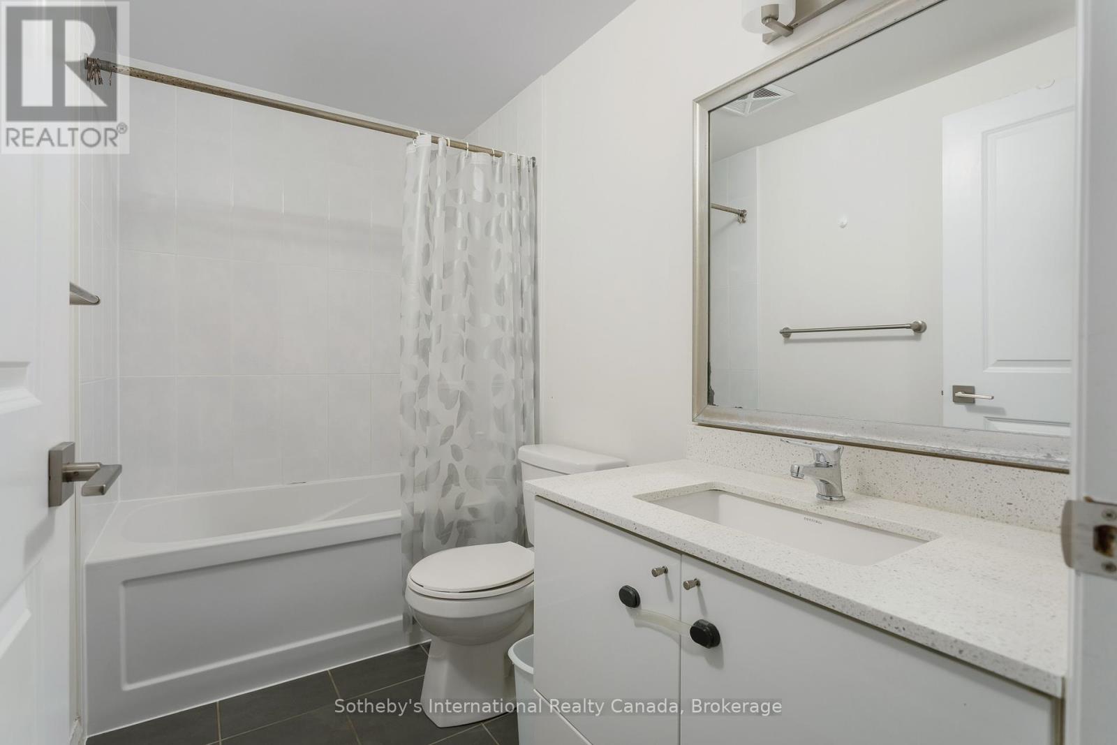 1010 - 55 Eglinton Avenue W, Mississauga, Ontario  L5R 0E4 - Photo 16 - W12202327