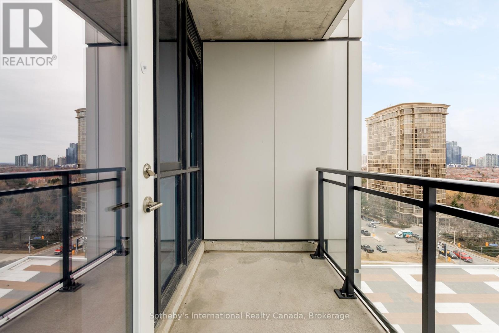 1010 - 55 Eglinton Avenue W, Mississauga, Ontario  L5R 0E4 - Photo 19 - W12202327