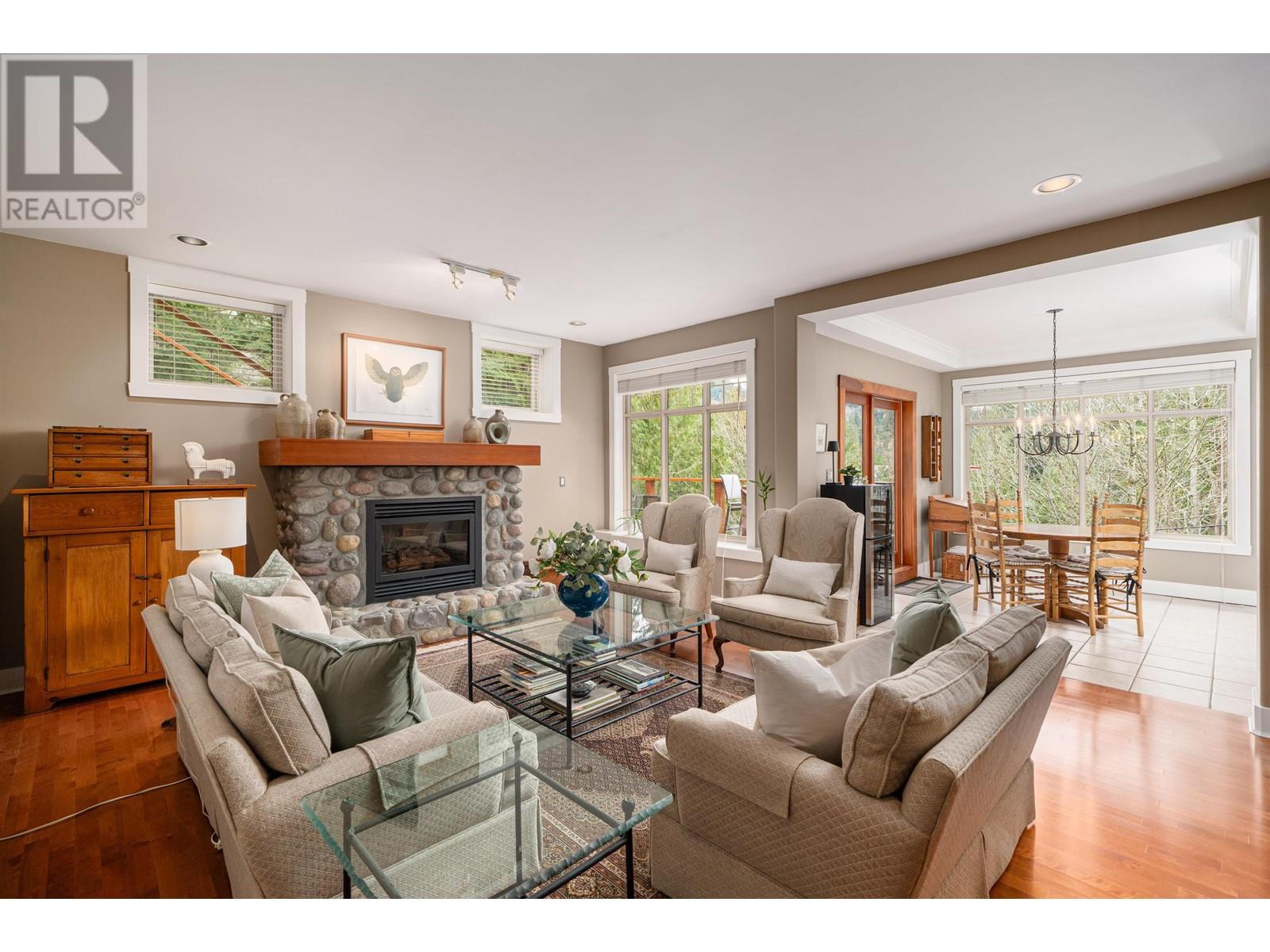 5780 Cranley Drive, West Vancouver, British Columbia  V7W 1S8 - Photo 5 - R3005590