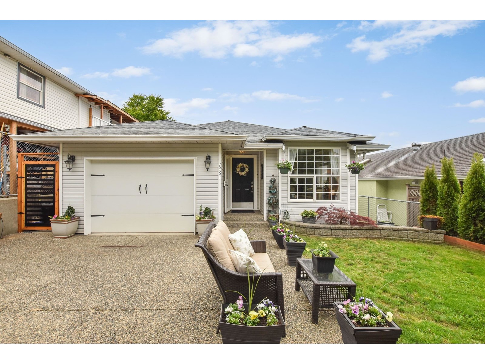 Property at 7461 MURRAY STREET image 2