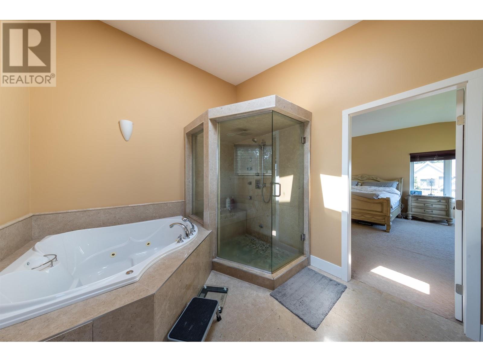 8180 Fairlane Road, Richmond, British Columbia  V7C 1Y4 - Photo 28 - R3010822