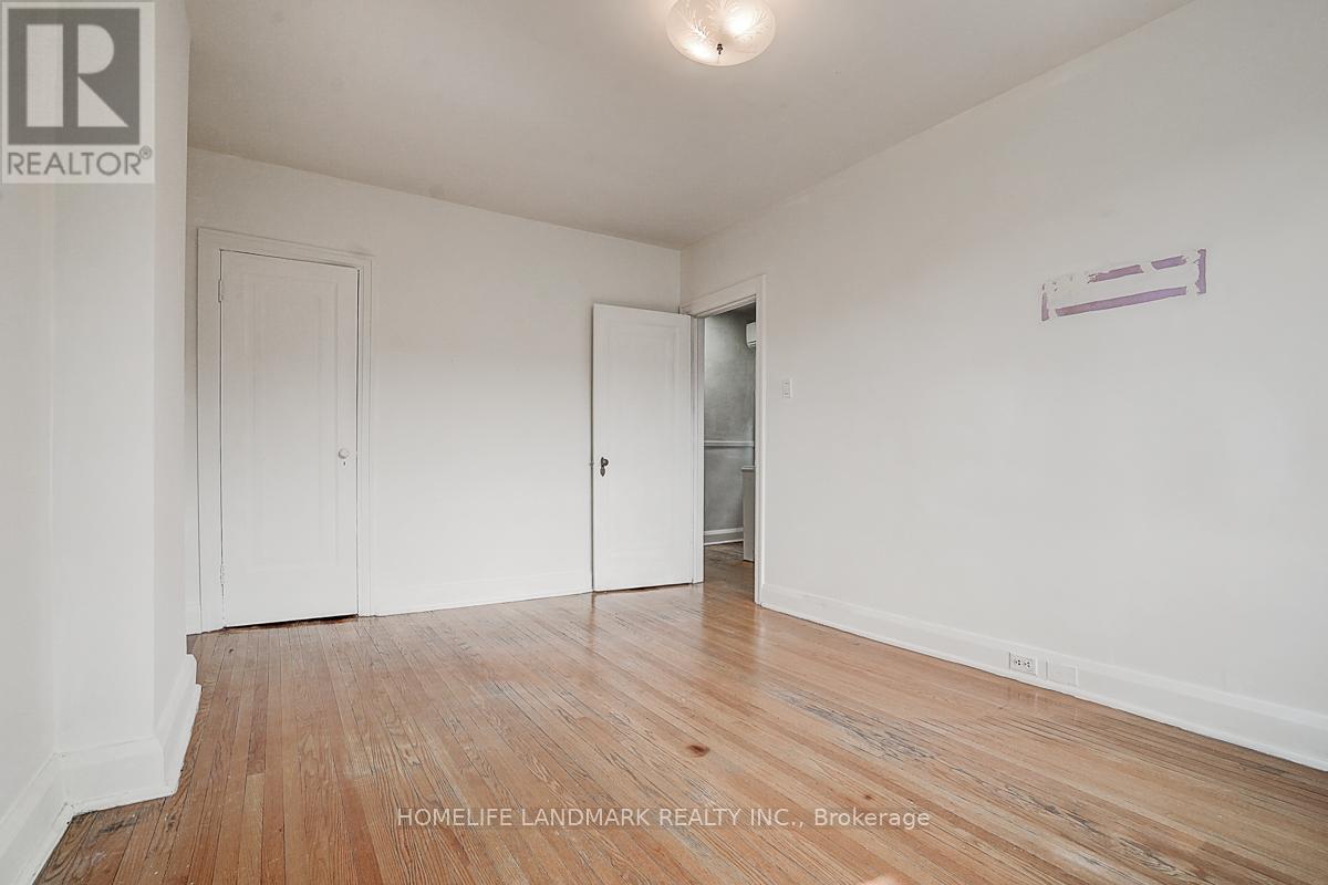 149 Euclid Avenue, Toronto, Ontario  M6J 2J8 - Photo 18 - C12200981