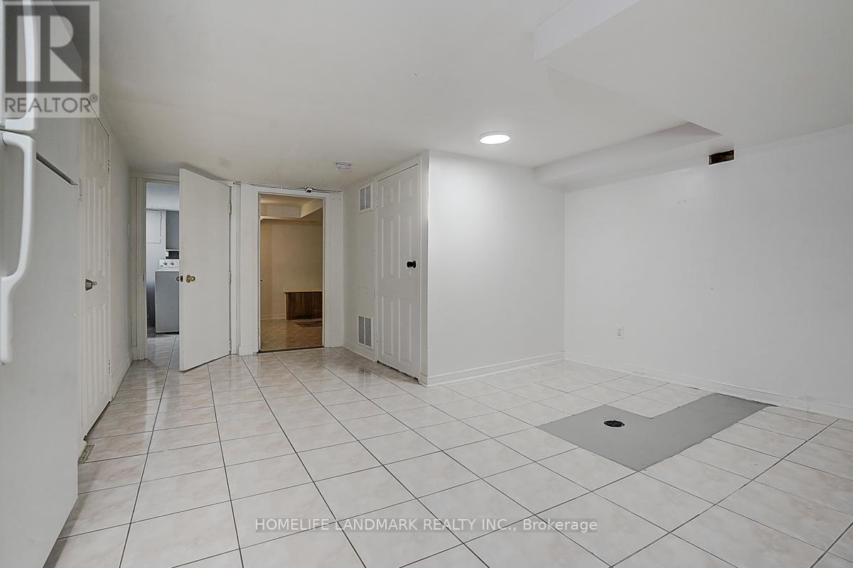 149 Euclid Avenue, Toronto, Ontario  M6J 2J8 - Photo 32 - C12200981