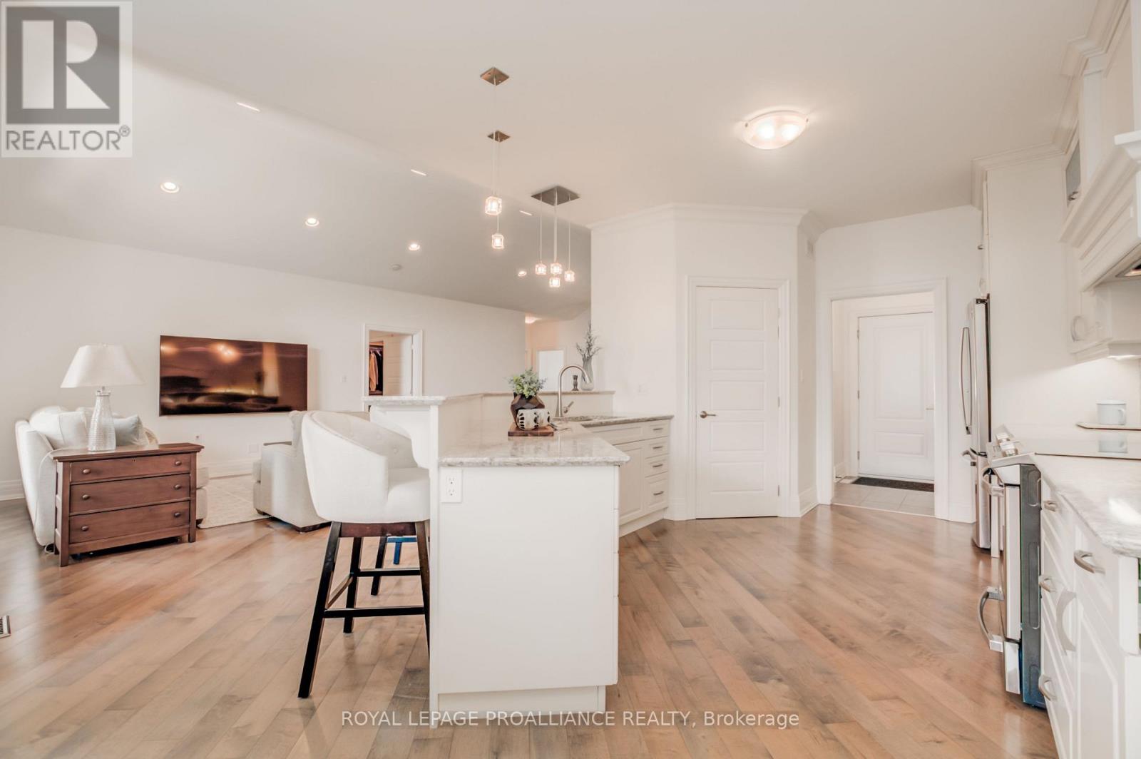 9 Castle Ridge, Brighton, Ontario K0K 1H0 - Photo 12 - X12189336