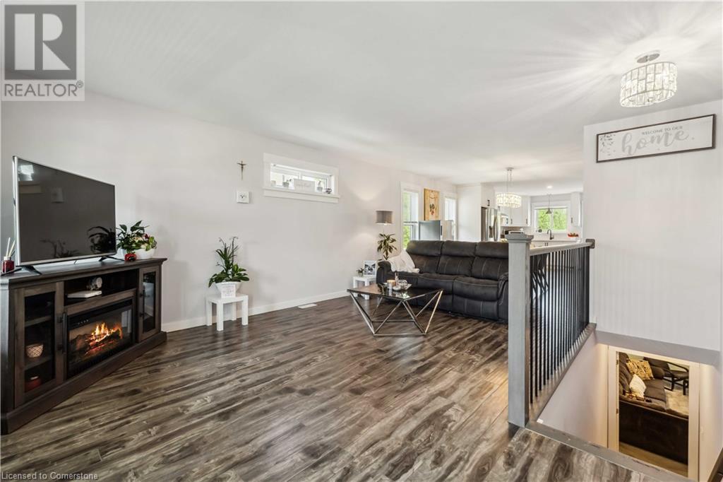 246 Martin Street, Welland, Ontario  L3C 7L5 - Photo 8 - 40730647