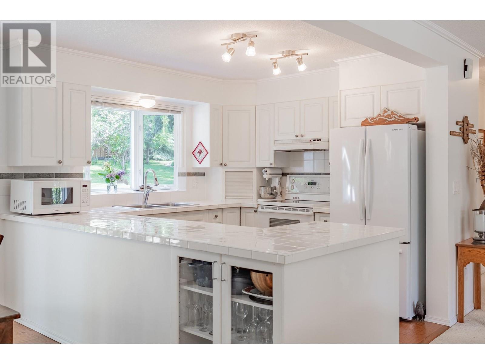4909 Meadows Crescent, Fairmont Hot Springs, British Columbia  V0B 1L0 - Photo 17 - 10351153