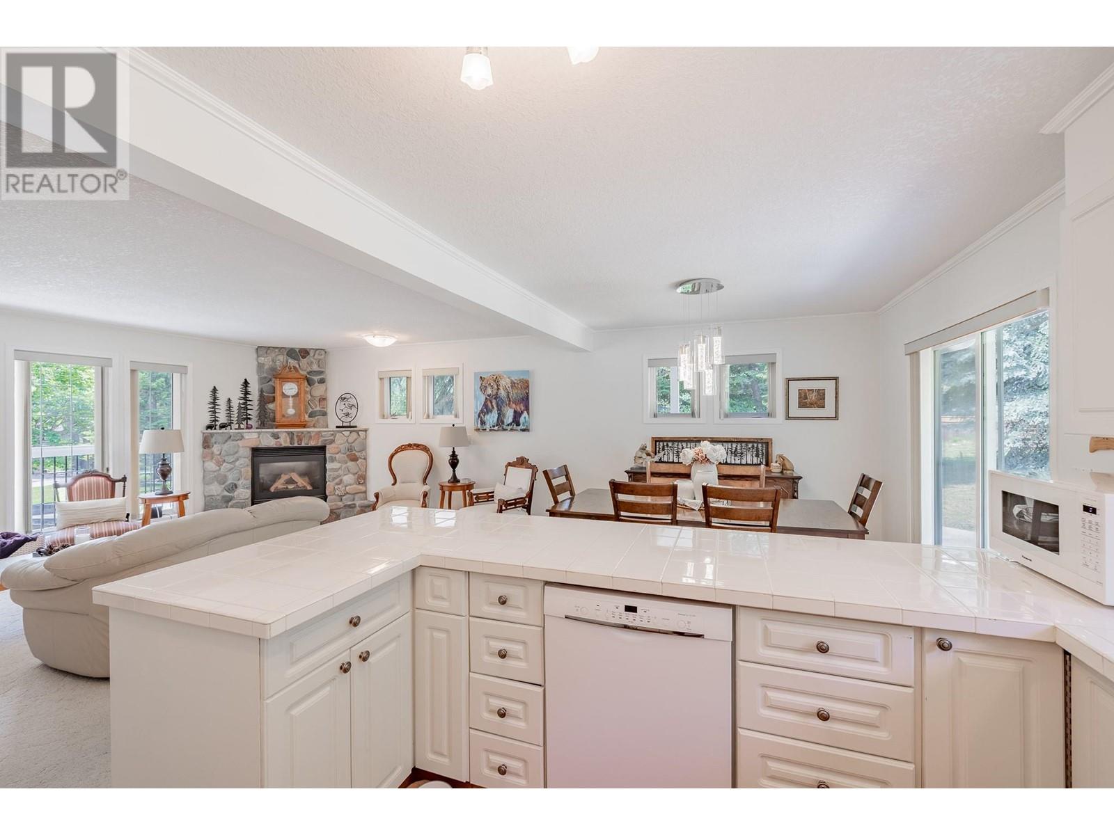 4909 Meadows Crescent, Fairmont Hot Springs, British Columbia  V0B 1L0 - Photo 28 - 10351153