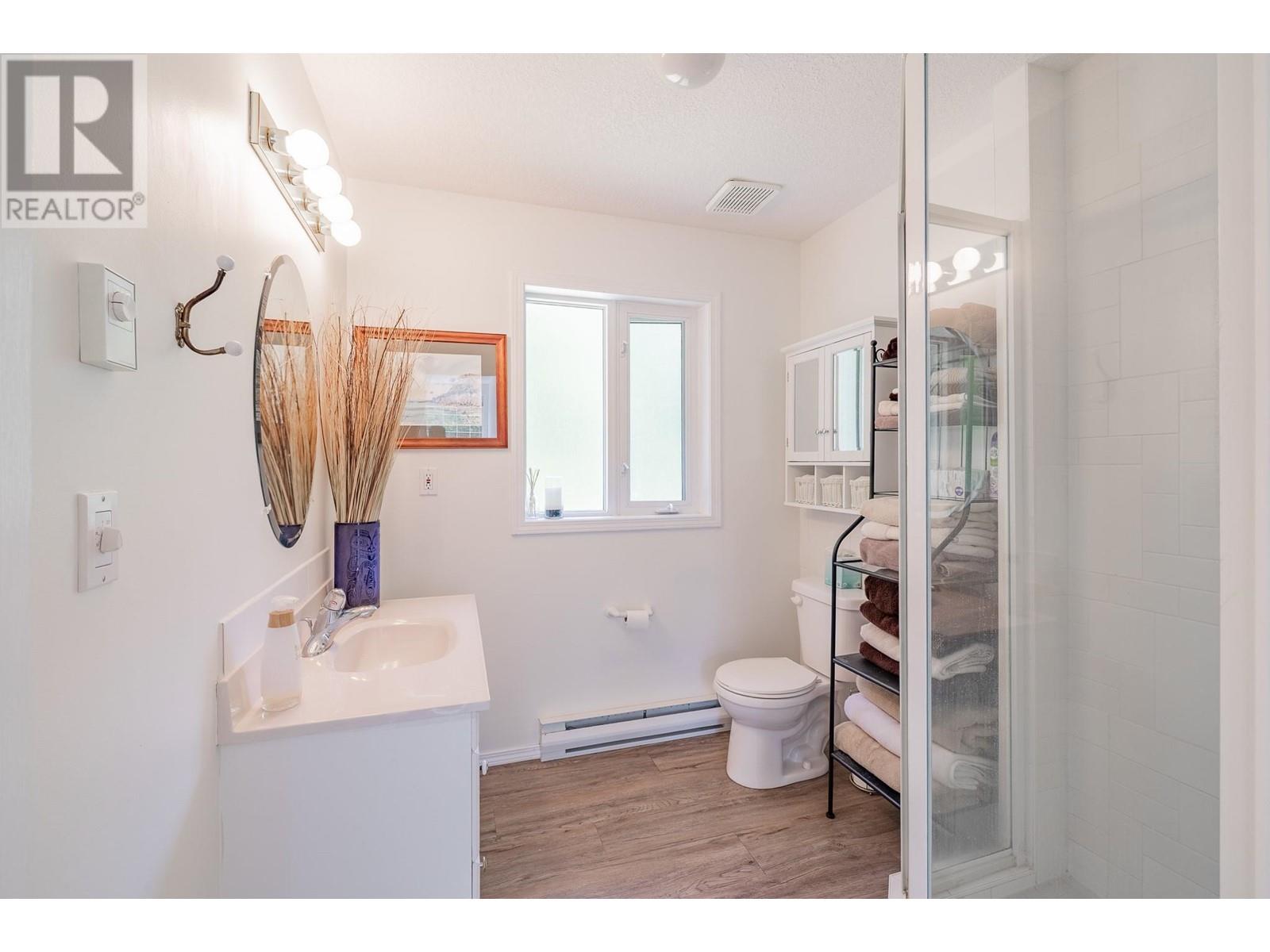 4909 Meadows Crescent, Fairmont Hot Springs, British Columbia  V0B 1L0 - Photo 40 - 10351153