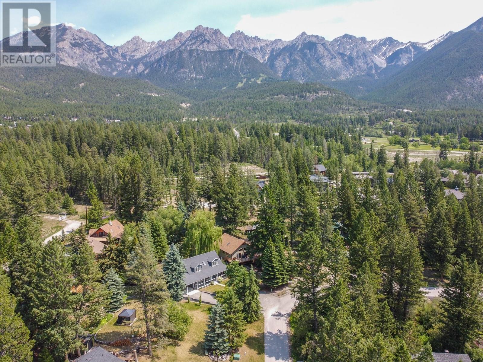 4909 Meadows Crescent, Fairmont Hot Springs, British Columbia  V0B 1L0 - Photo 53 - 10351153