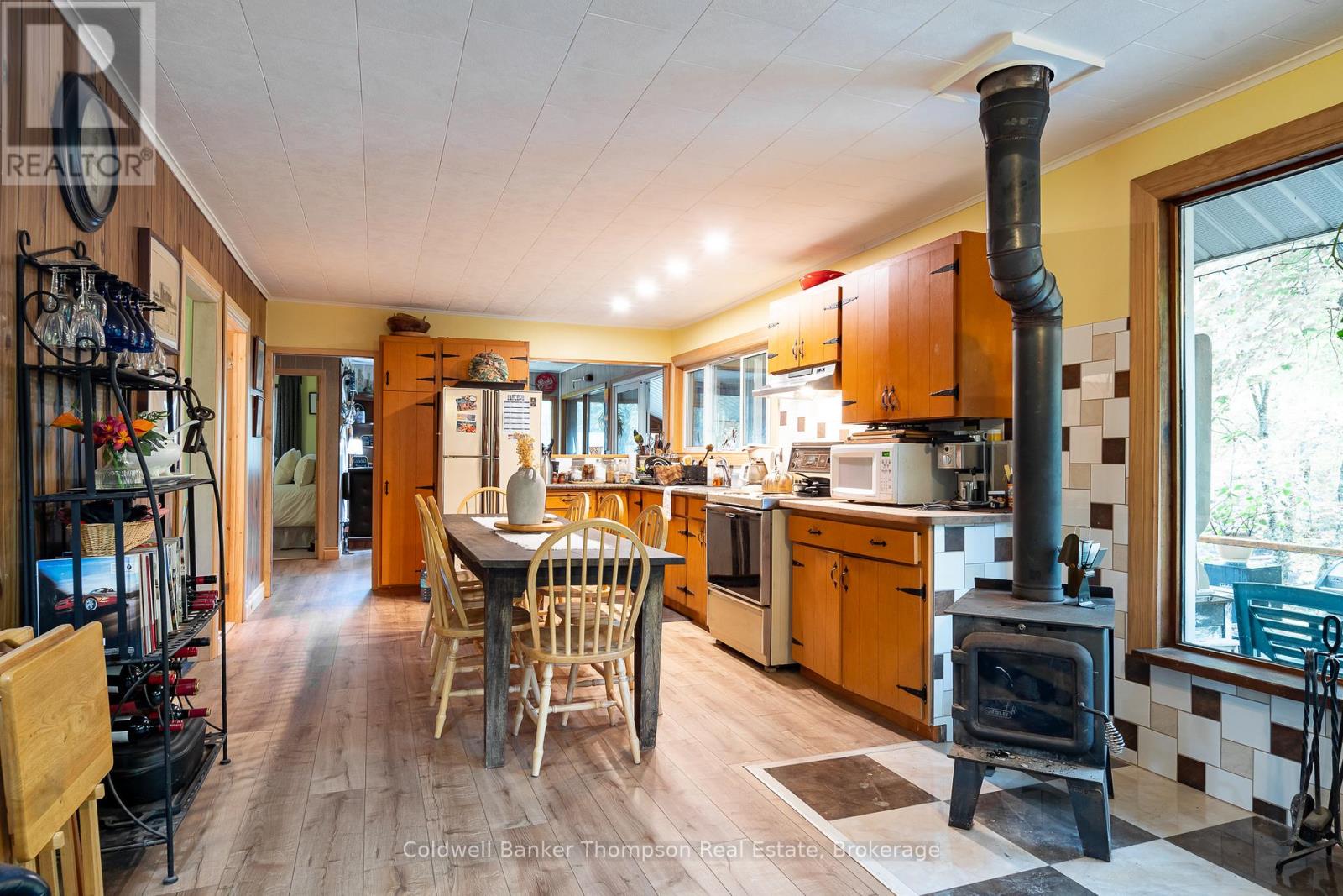 157 Groeger Road, Huntsville, Ontario  P1H 2J4 - Photo 13 - X12202429