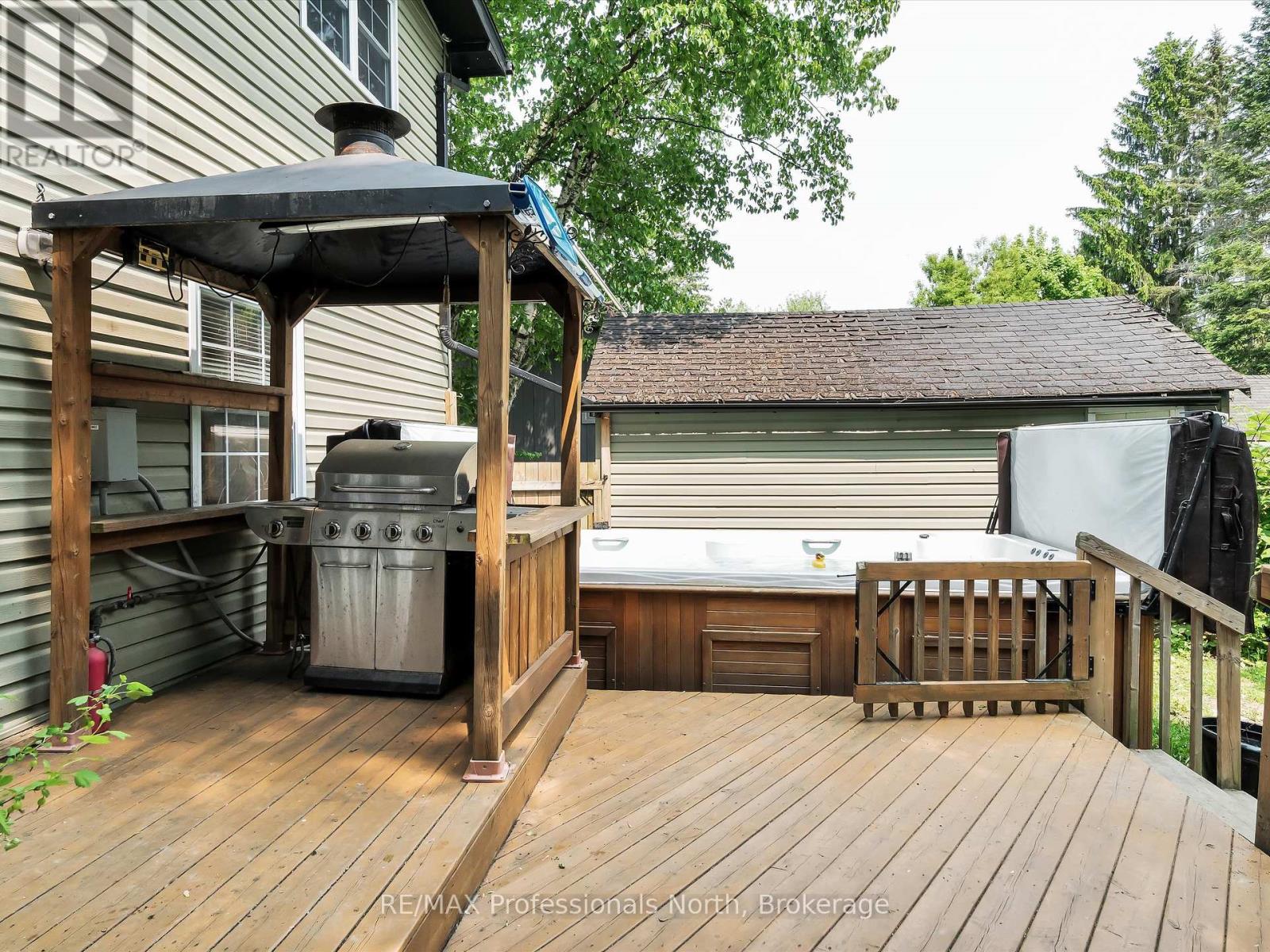 74 Taylor Road, Bracebridge, Ontario  P1L 1J2 - Photo 28 - X12202462